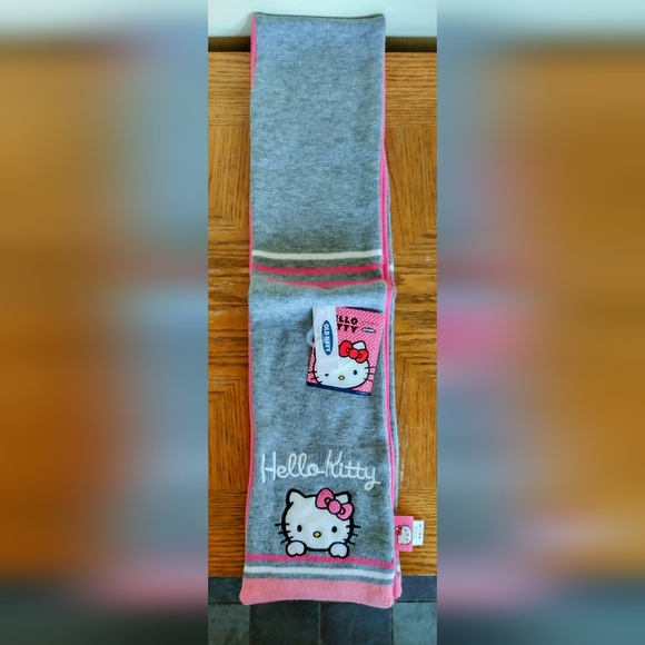 🆕Old Navy | Hello Kitty Girl's Scarf - Picture 2 of 2